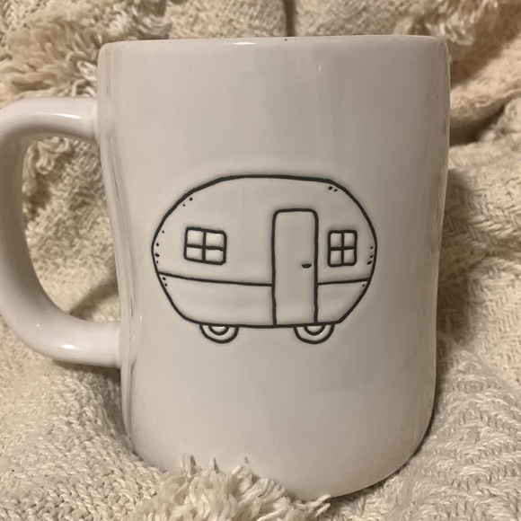 New Rae Dunn mug - Picture 3 of 4